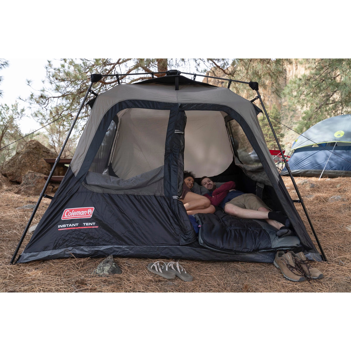 6-Person Cabin Camping Tent C174
