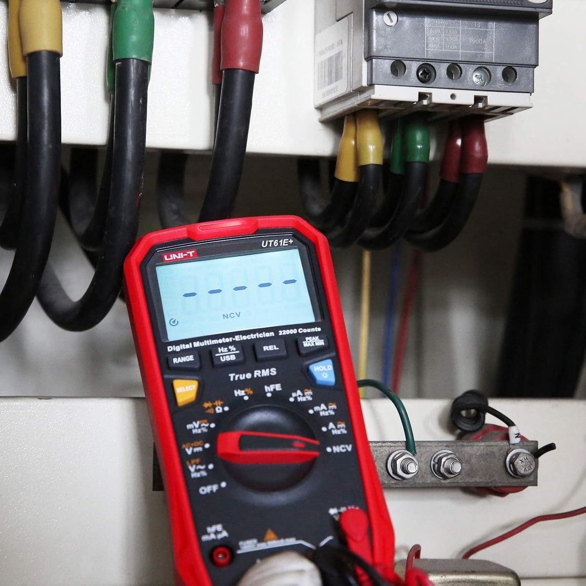 UT61E Plus Digital Multimeter 22000 Counts True RMS 1000V NCV J679219