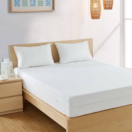 Hypoallergenic Mattress Protector Full J24014