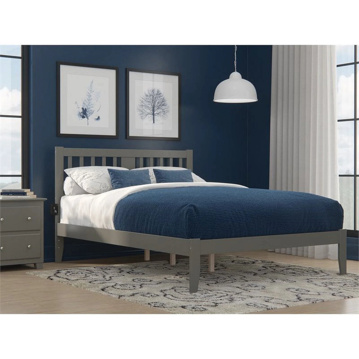 Gray Wood Queen Spindle Bed with USB Charger J6751