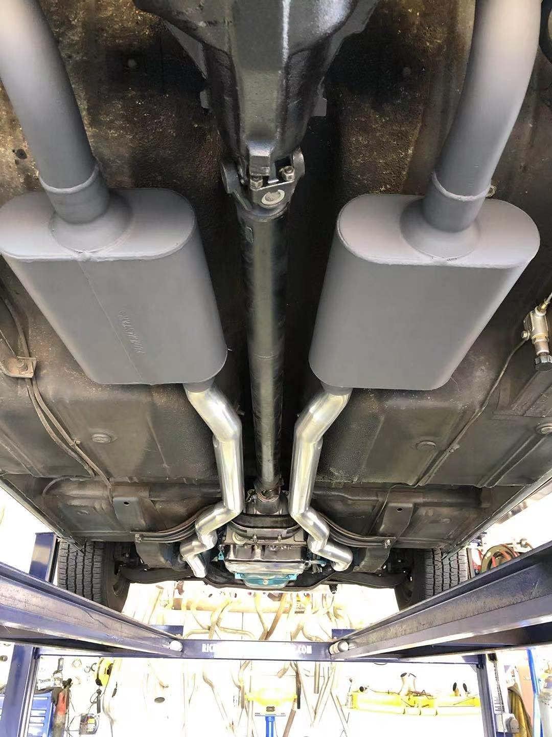 Dual Chamber 3 inch inlet 2.5 inch outlet Muffler Pack of 2 C288