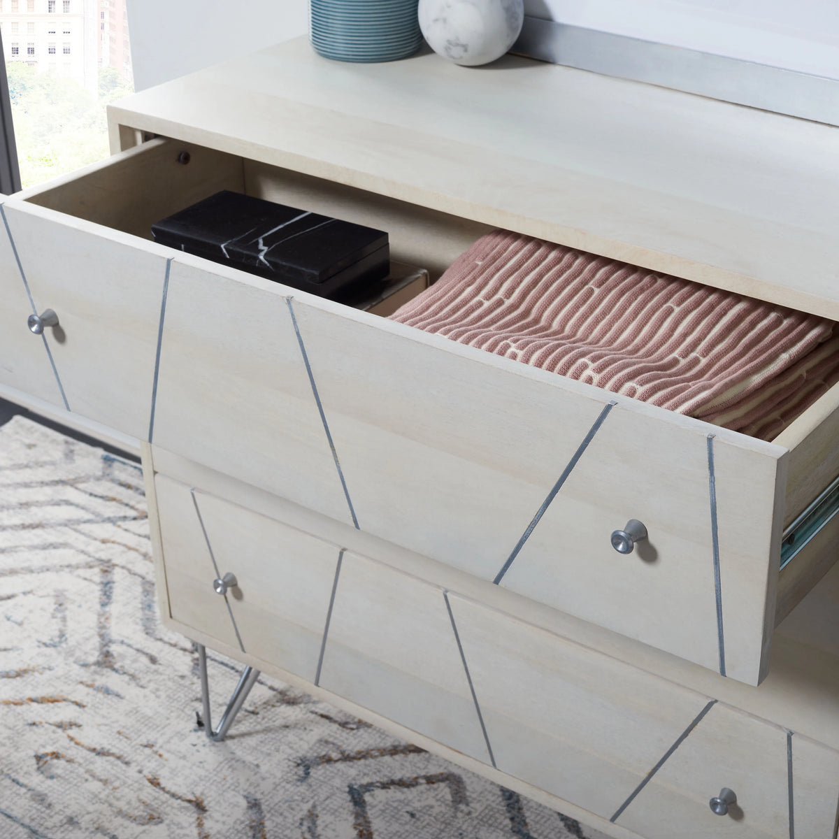 Grey White Washed 3 Drawer Dresser S372
