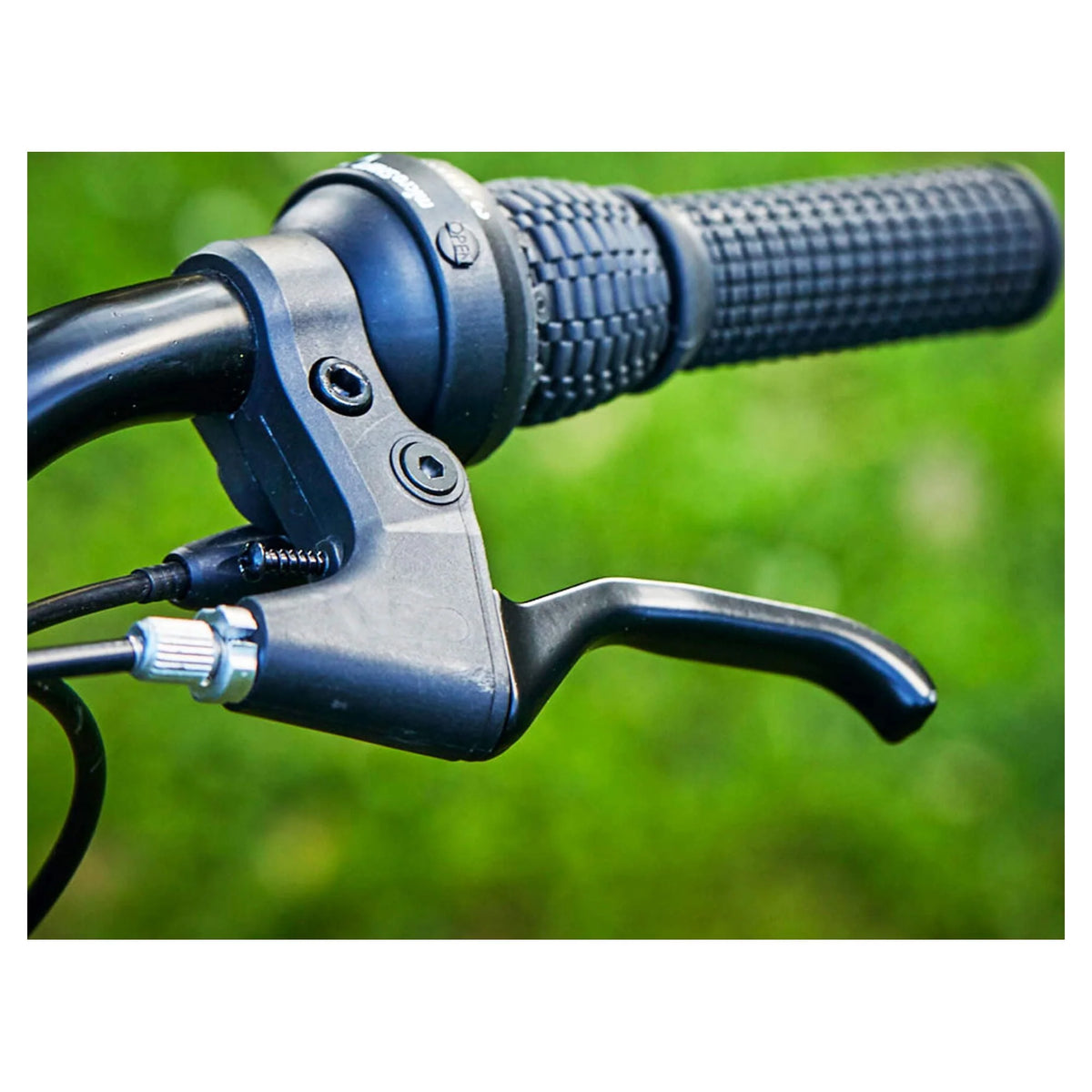 24 Scout Boys' Hardtail 21-Speed Mountain Bike with Disc Brakes P174594