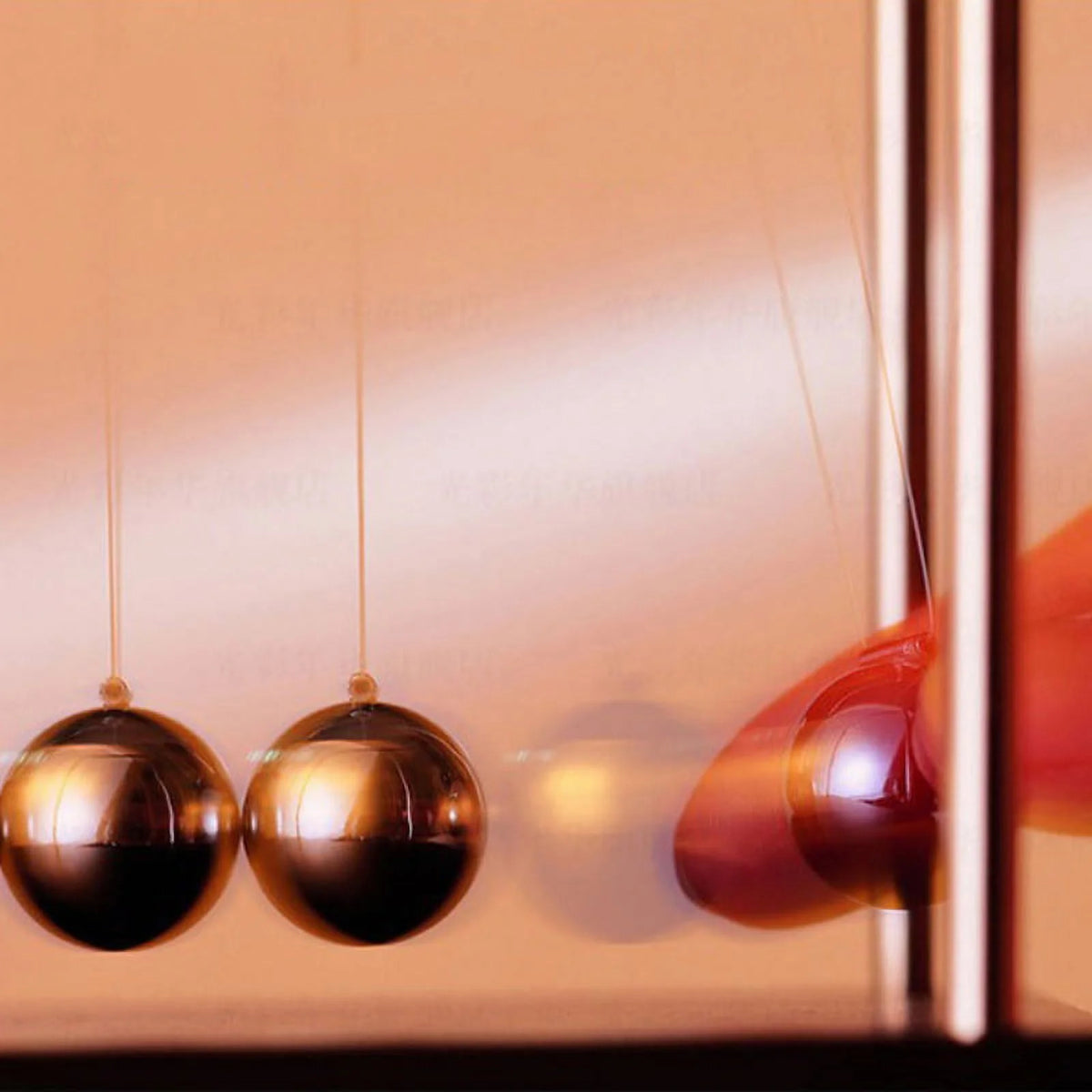 Newton's Cradle Balance Toy D8760